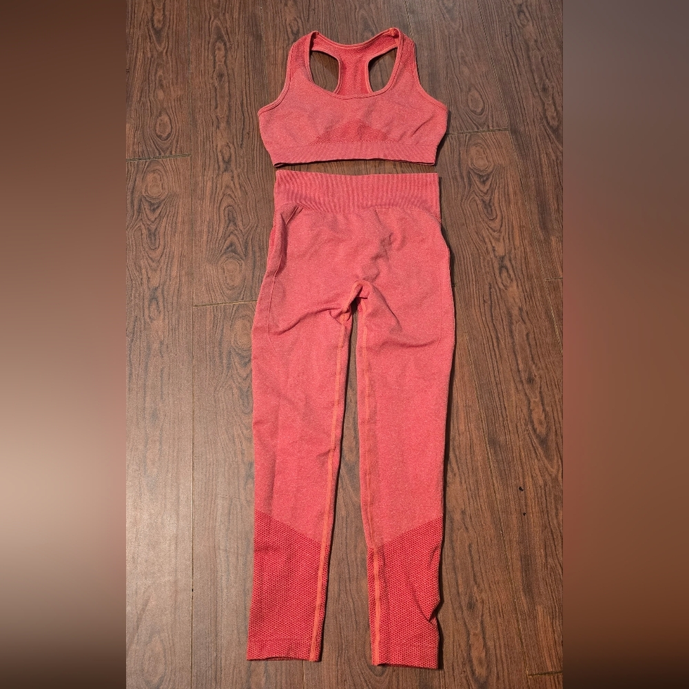 Red Sports Bra and Butt Lifing Leggings Set